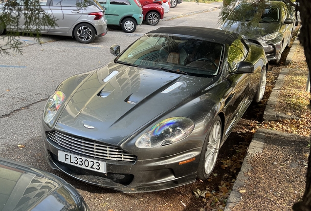 Aston Martin DBS Volante