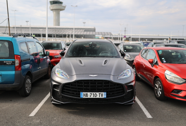Aston Martin DBX707