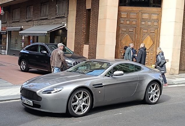 Aston Martin V8 Vantage