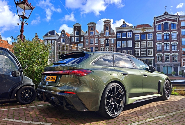 Audi RS5 Avant B10