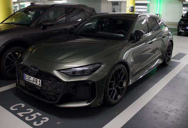 Audi RS5 Avant B10