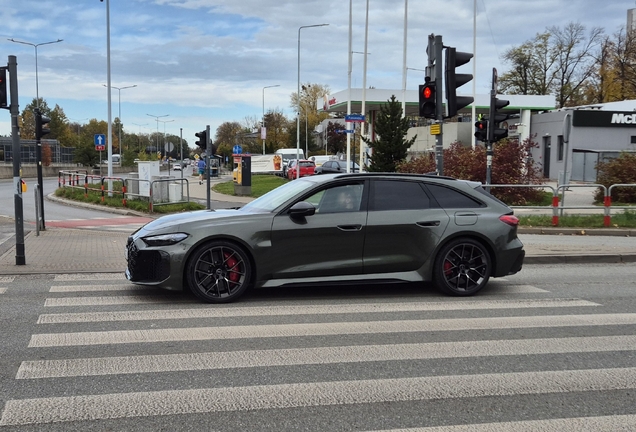 Audi RS5 Avant B10