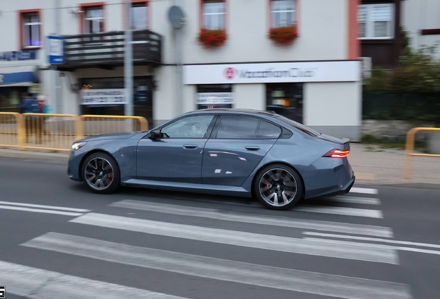 BMW M5 G90