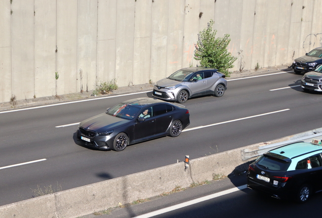 BMW M5 G90