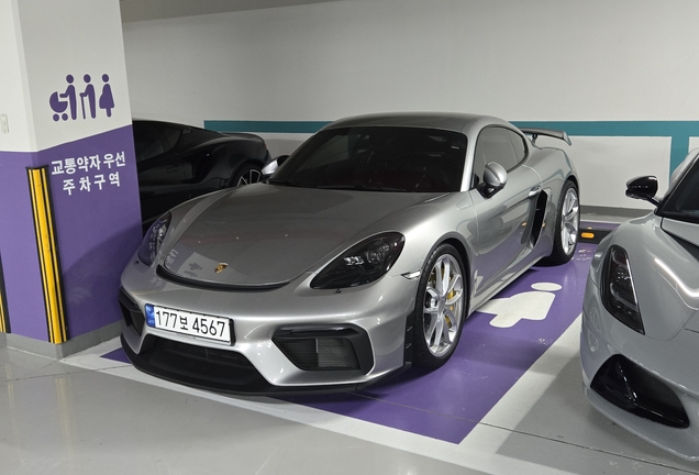 Porsche 718 Cayman GT4
