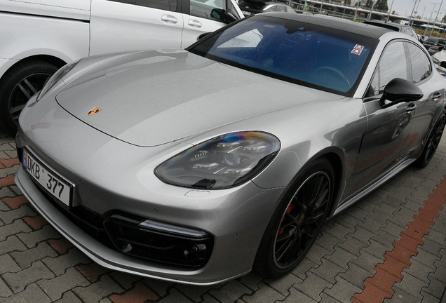 Porsche 971 Panamera Turbo MkI