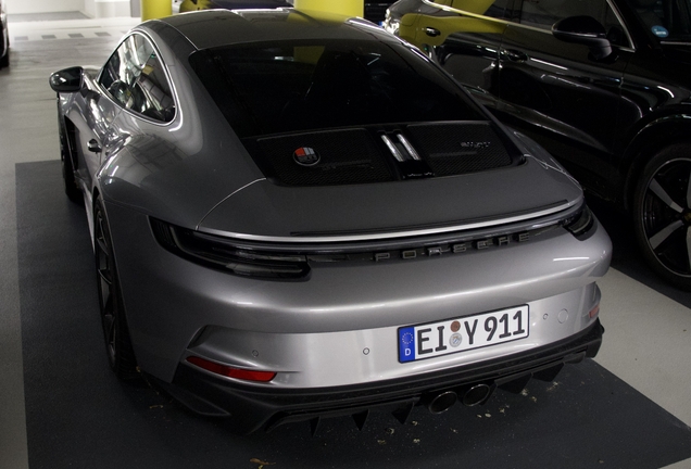 Porsche 992 S/T
