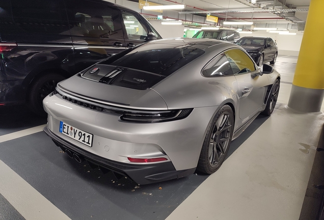 Porsche 992 S/T