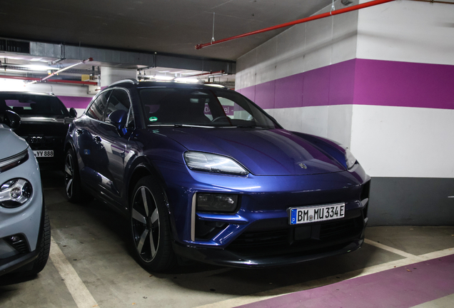 Porsche Macan EV Turbo