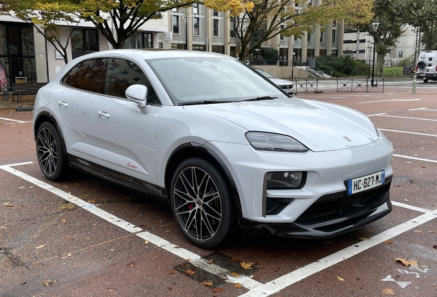 Porsche Macan EV Turbo