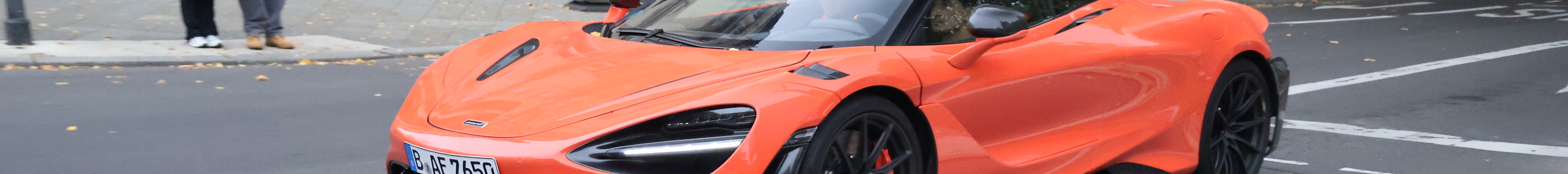 McLaren 765LT