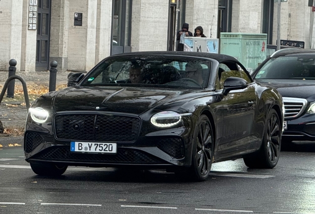 Bentley Continental GTC 2025