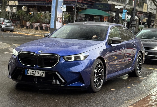BMW M5 G90