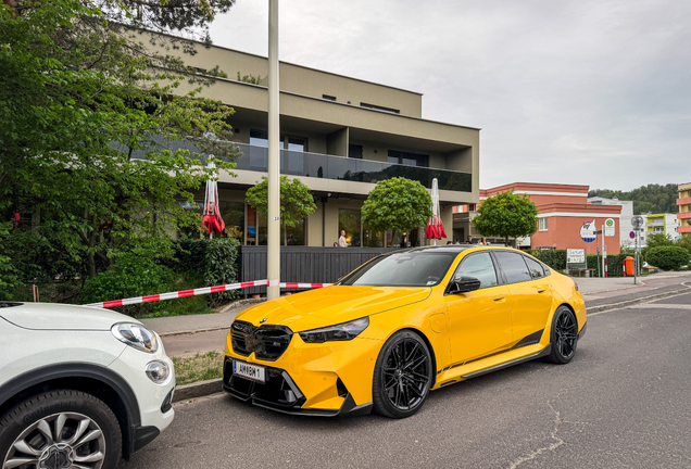 BMW M5 G90