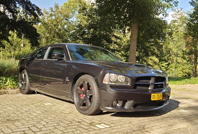 Dodge Charger SRT-8