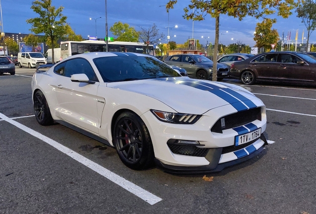 Ford Mustang Shelby GT350 2015