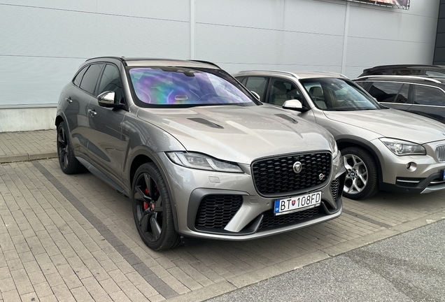 Jaguar F-PACE SVR