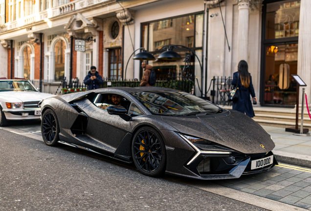 Lamborghini Revuelto
