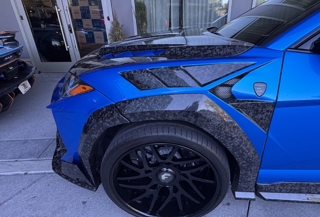 Lamborghini Urus Mansory Venatus S