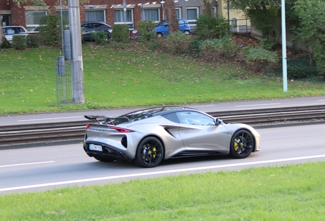 Lotus Emira