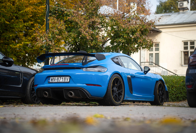 Porsche 718 Cayman GT4 RS Weissach Package