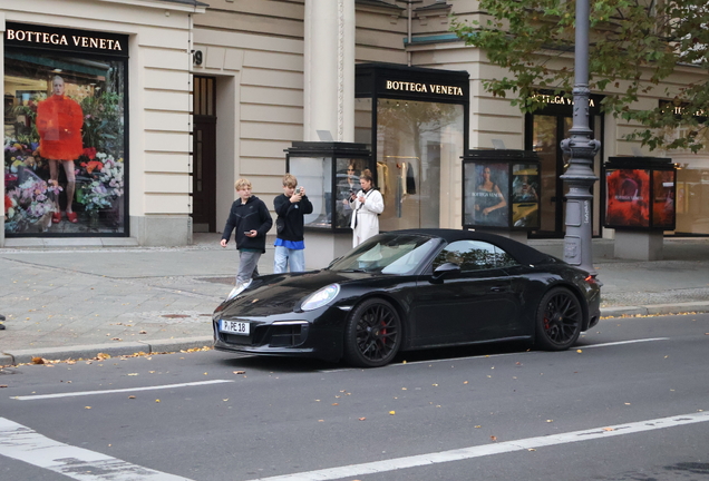 Porsche 991 Carrera 4 GTS Cabriolet MkII