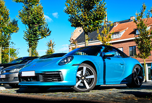 Porsche 992 Carrera 4S Cabriolet MkI