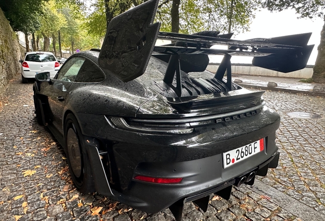 Porsche 992 GT3 RS MkI Weissach Package Manthey Racing
