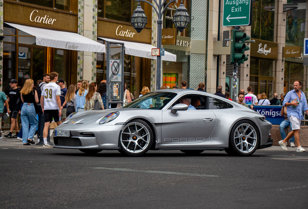 Porsche 992 S/T