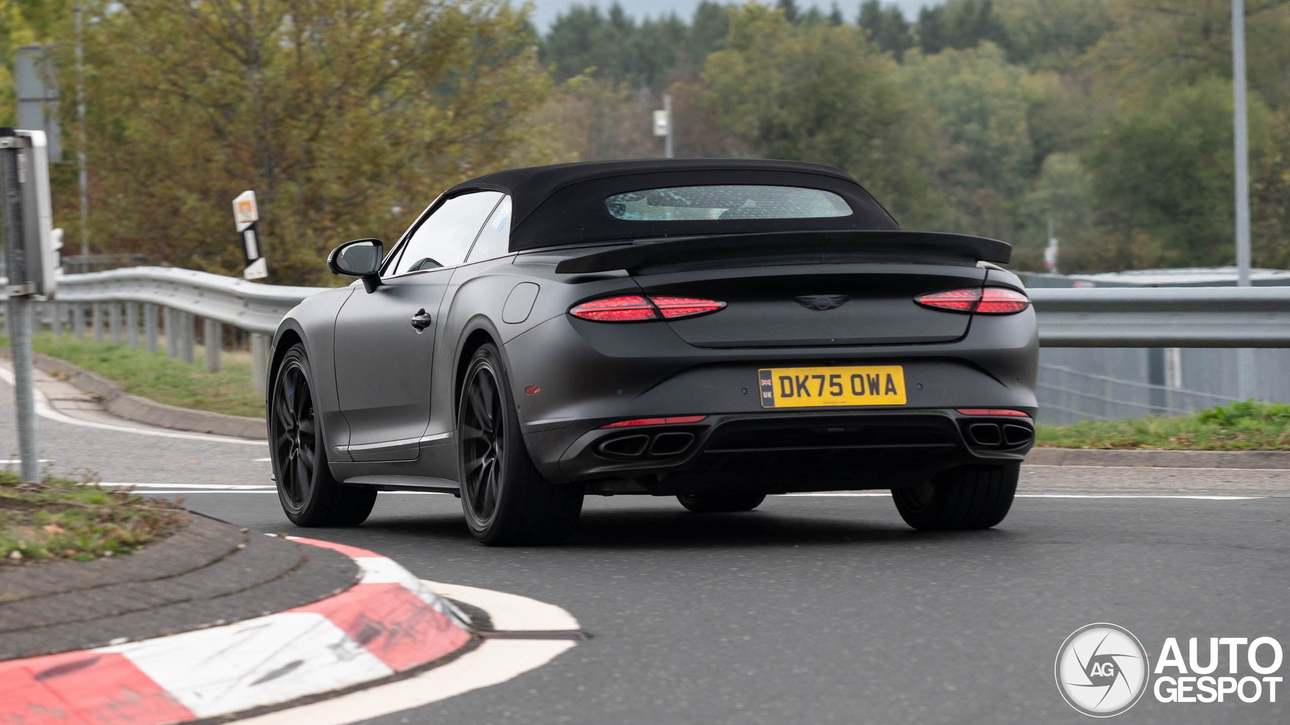Maakt Bentley het zichzelf moeilijk met dit nieuwe model?