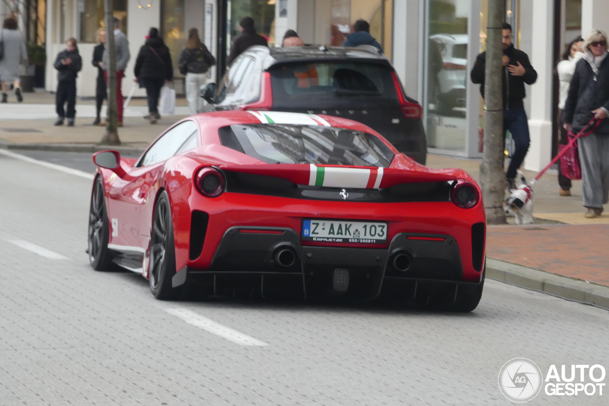 Ferrari 488 Pista Piloti