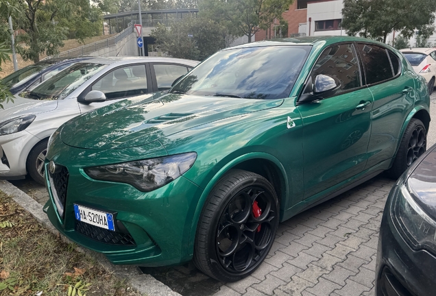 Alfa Romeo Stelvio Quadrifoglio 2023