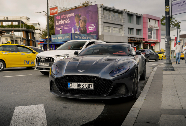 Aston Martin DBS Superleggera