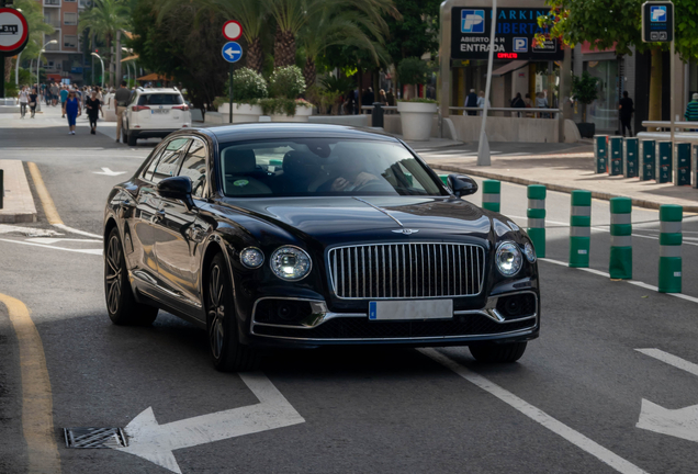 Bentley Flying Spur V8 2021