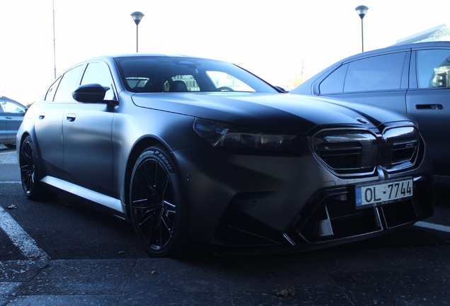 BMW M5 G90