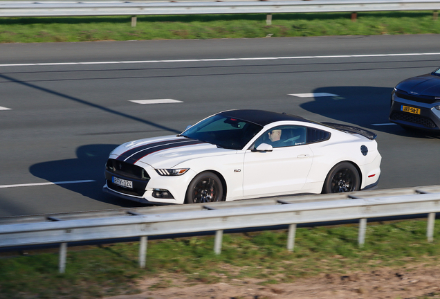 Ford Mustang GT 2015