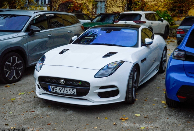Jaguar F-TYPE R Coupé 2017