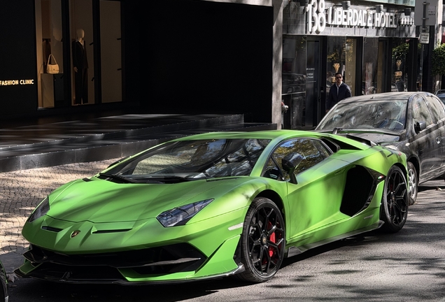 Lamborghini Aventador LP770-4 SVJ