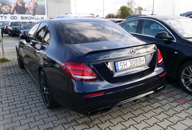 Mercedes-AMG E 63 S W213