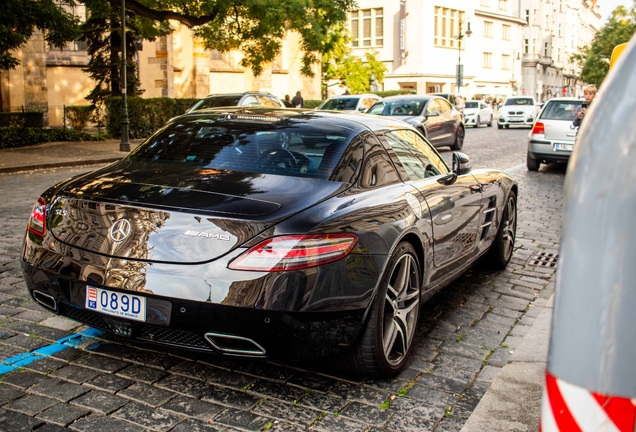 Mercedes-Benz SLS AMG