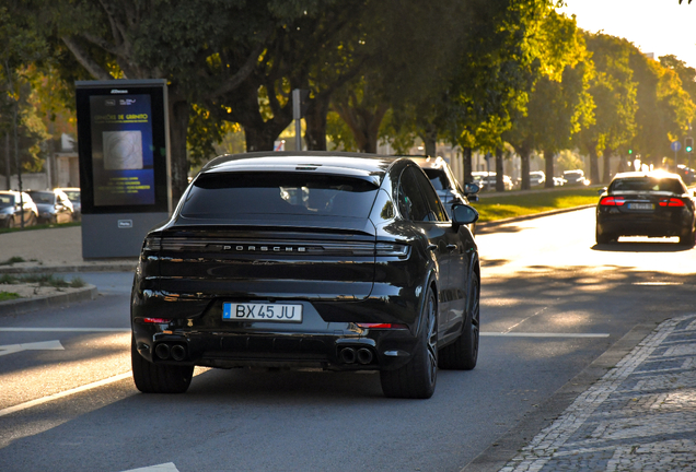 Porsche Cayenne Coupé Turbo E-Hybrid