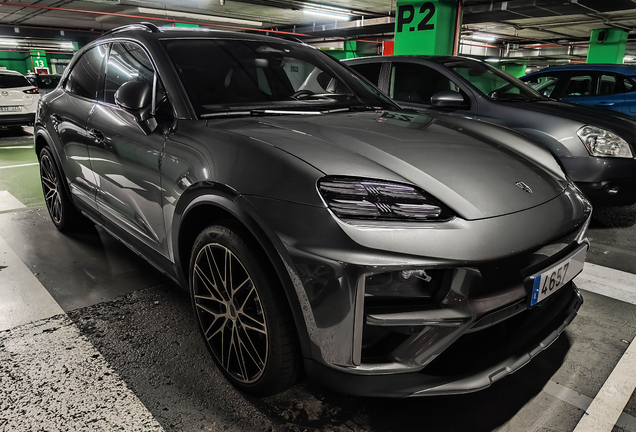 Porsche Macan EV Turbo