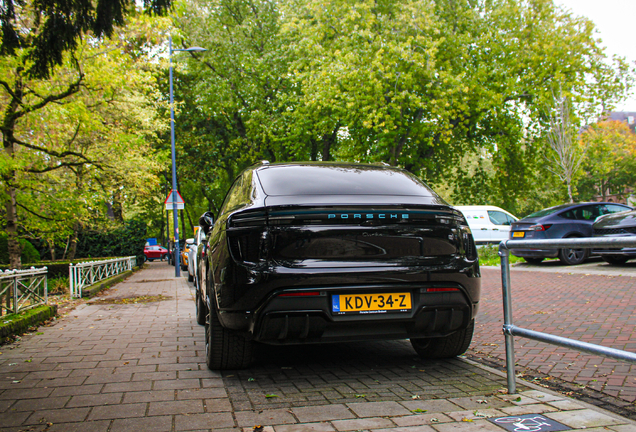 Porsche Porsche Macan EV Turbo