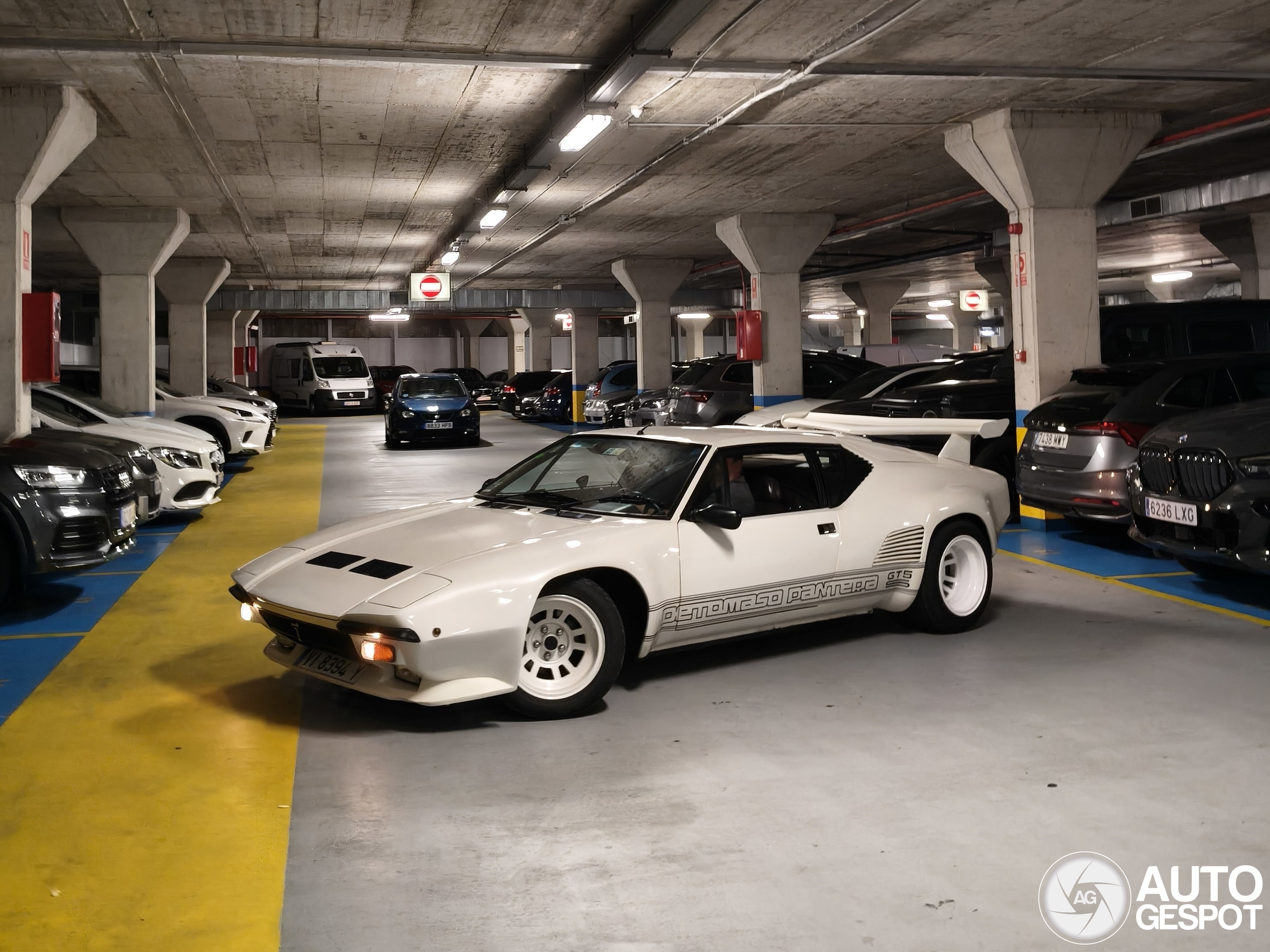 De Tomaso Pantera GT5S