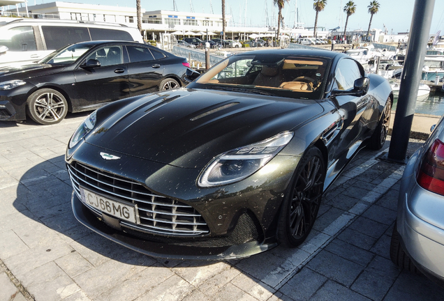 Aston Martin DB12