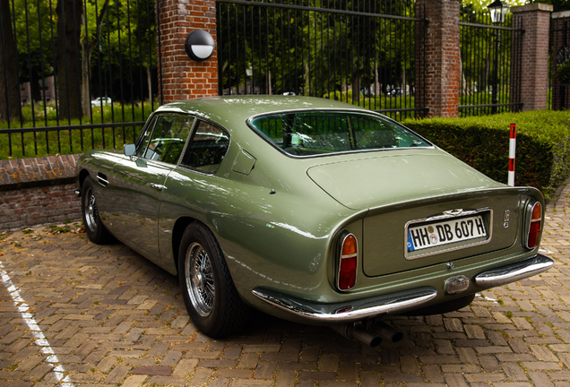 Aston Martin DB6 Superleggera