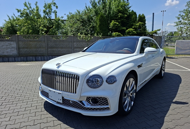 Bentley Flying Spur Hybrid Azure