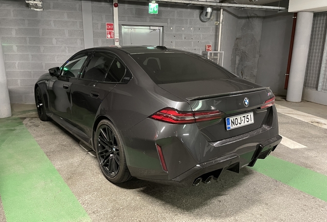 BMW M5 G90