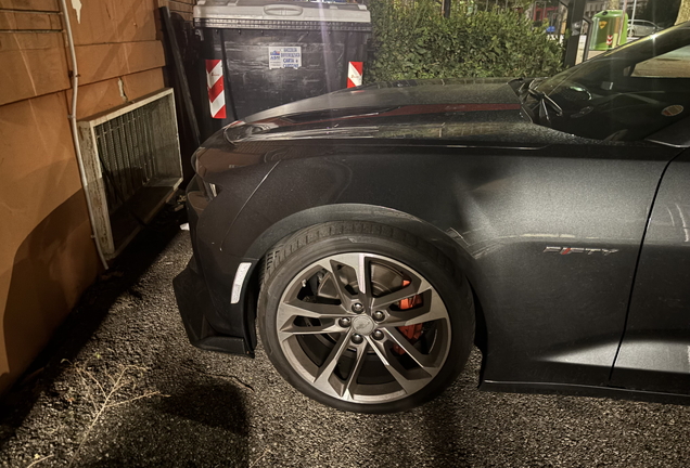 Chevrolet Camaro SS Convertible 2016 50th Anniversary