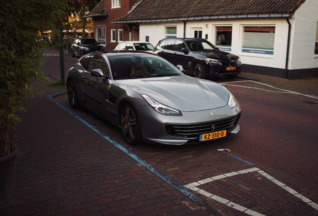 Ferrari GTC4Lusso
